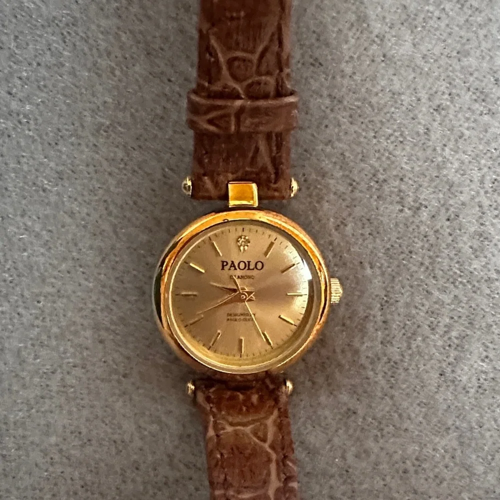 Gucci Paolo Gucci Genuine Diamond and Leather Watch - Picture 8 of 16